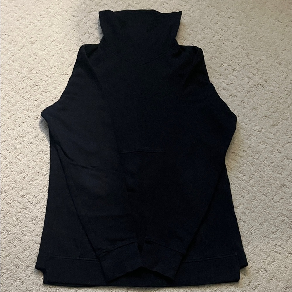 Lululemon Women's Black Turtleneck Top thick material
